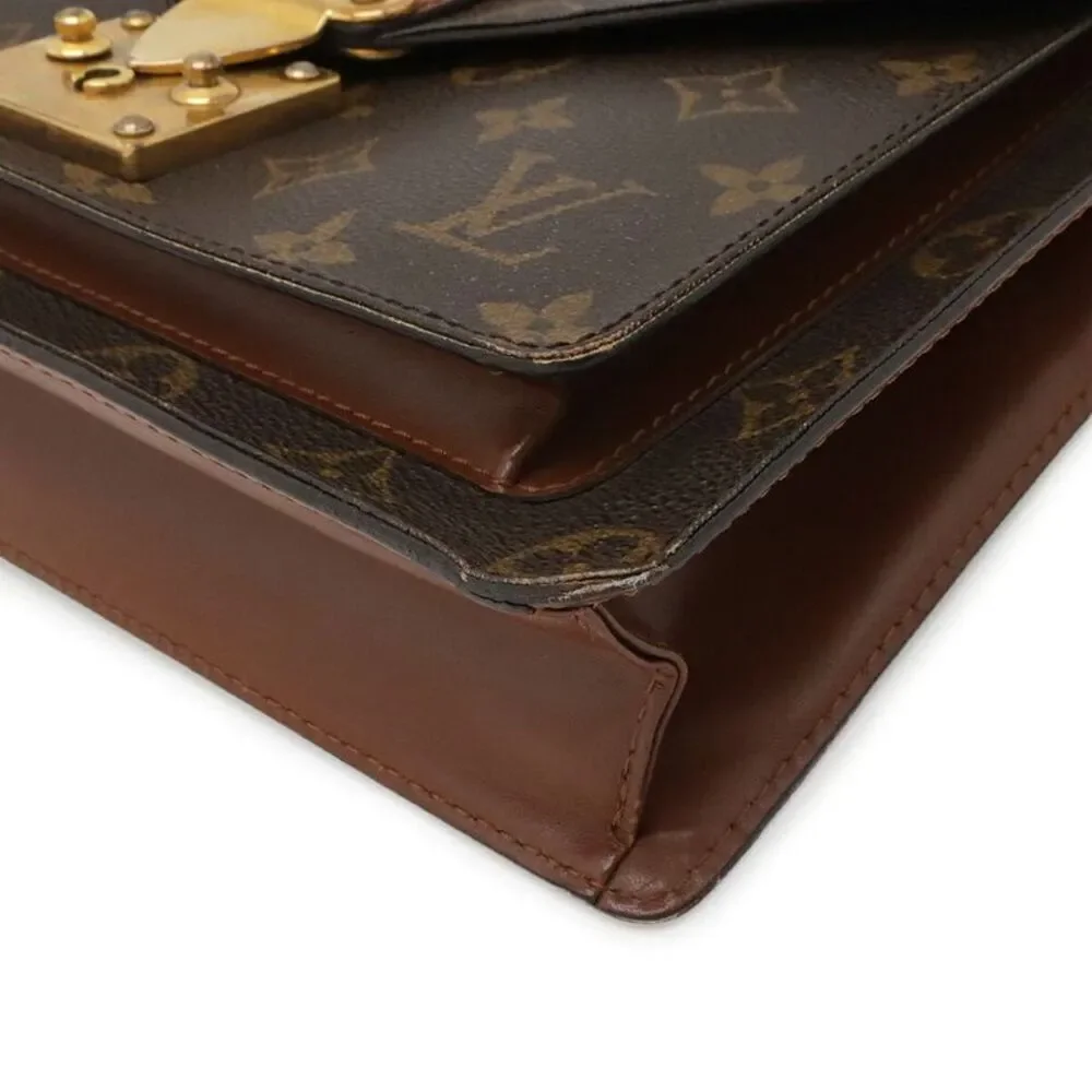 Louis Vuitton delivery duty
